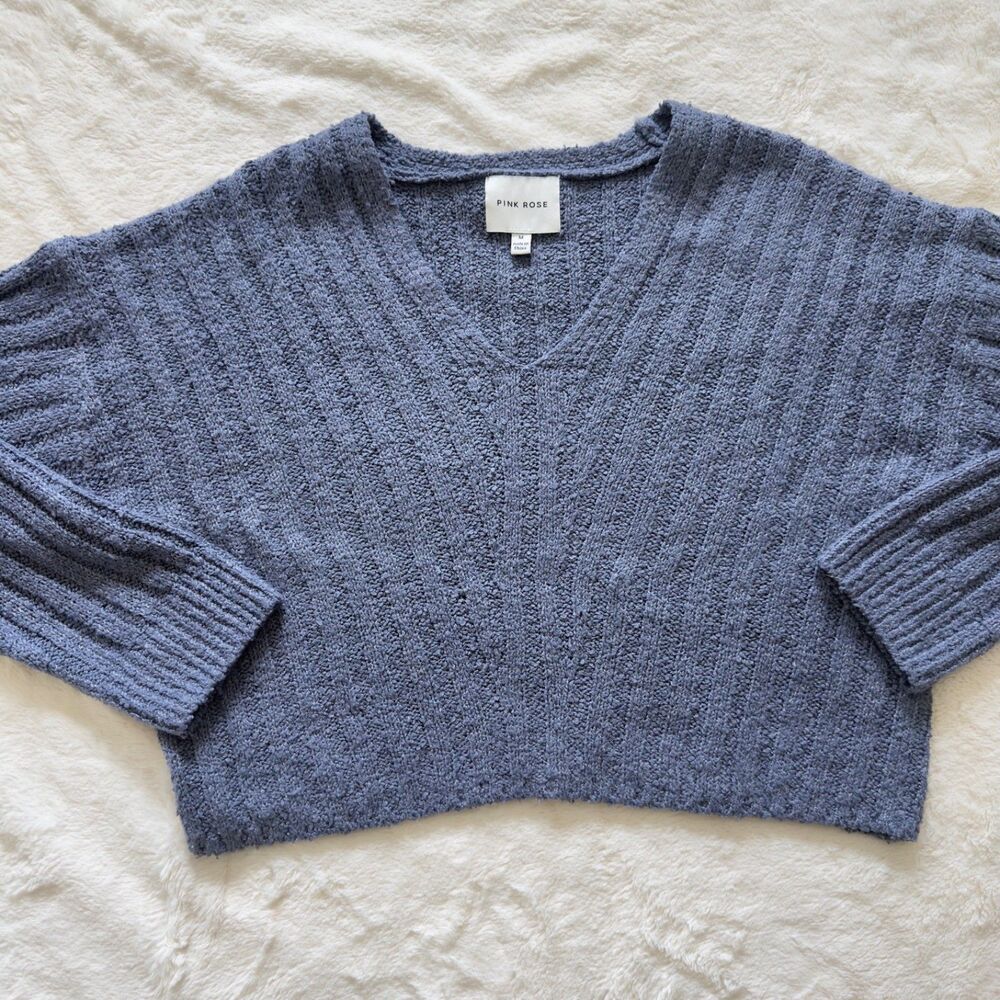 Pink Rose blue gray textured V-neck cropped with oversized relaxed